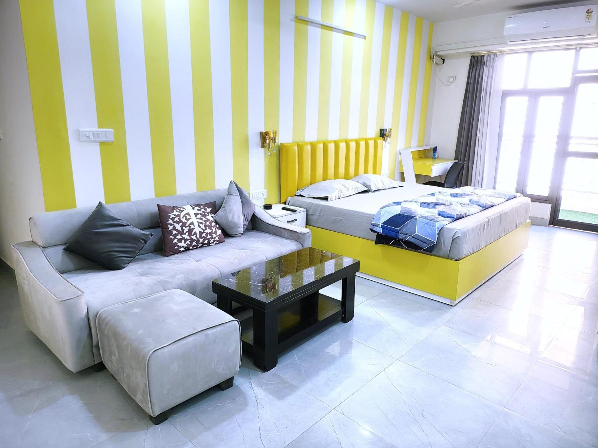 Studios By La Sentido Ghaziabad Εξωτερικό φωτογραφία